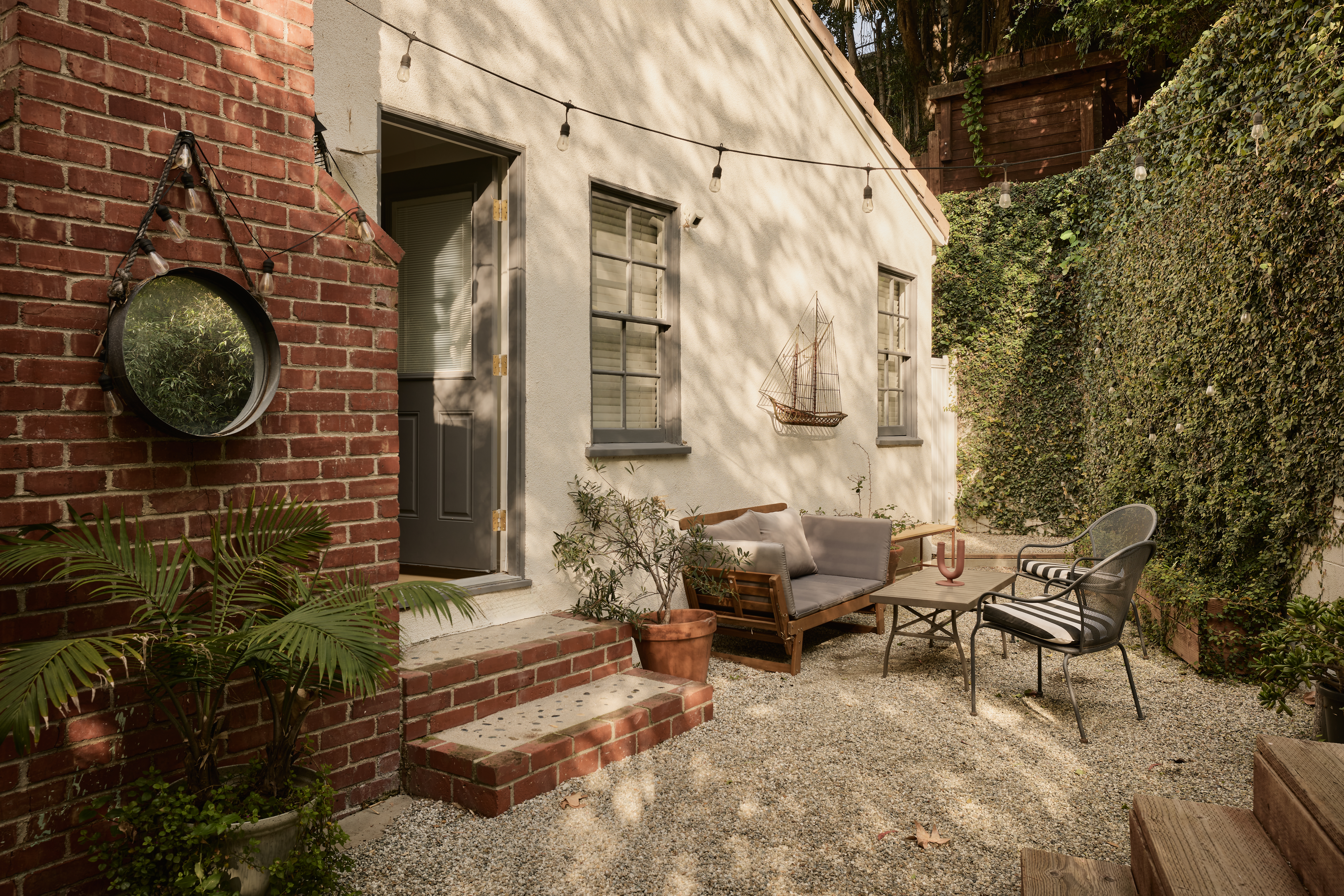 2230 Fink St, Hollywood Dell (photo 2)